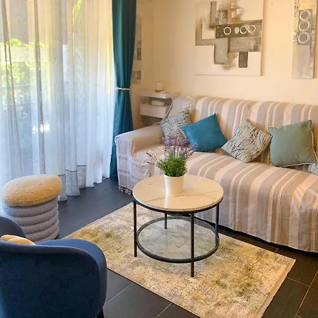 Cozy Studio, Terrace Near Beaches, Cannes Apartment Mandelieu-la-Napoule