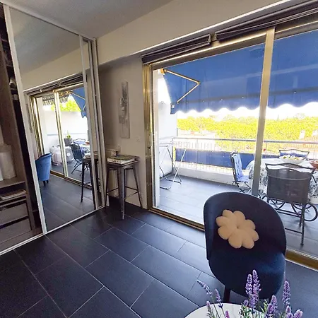 Cozy Studio, Terrace Near Beaches, Cannes Mandelieu-la-Napoule