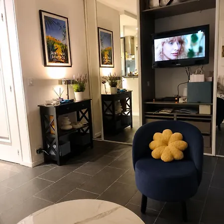 Apartman Cozy Studio, Terrace Near Beaches, Cannes *